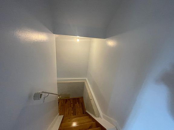 5th image of 23 Hardy St #2