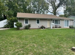 1428 Holly Hill Dr, Champaign, IL 61821