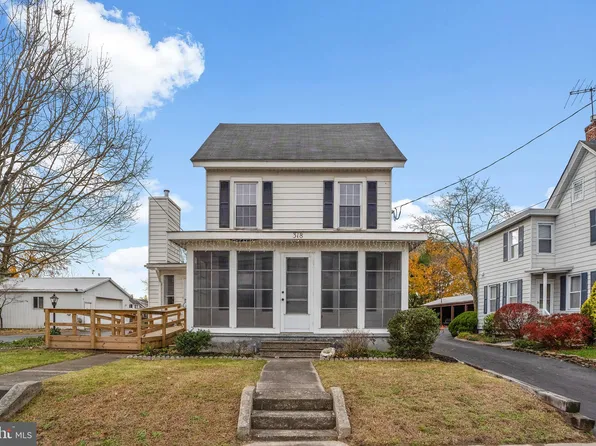 318 S Main St, Elmer, NJ 08318