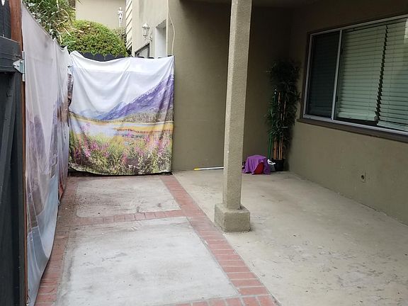 5th image of 13433 Moorpark St APT A