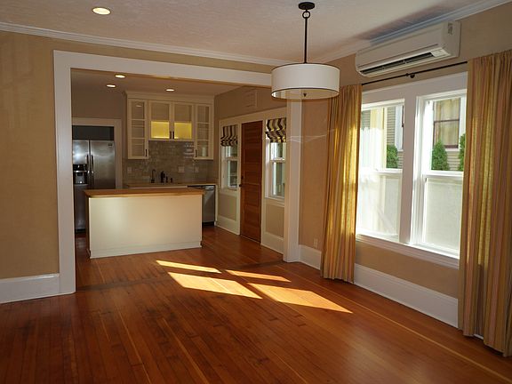5th image of 3932-3938 N Albina Ave #3932
