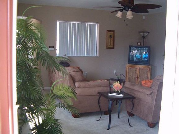 Living room (from deck)