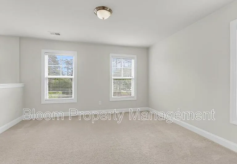 1577 Krait Ct — Photo 32