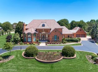 1565 Macalpin Cir, Inverness, IL 60010