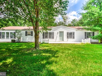 16899 Overview Ln, Stewartstown, PA, 17363