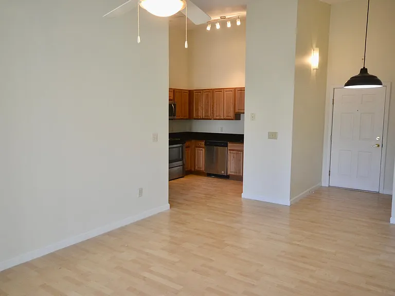 Stonington Estates Apartments — Photo 49