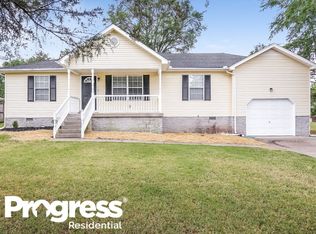 300 Southlake Dr, La Vergne, TN 37086