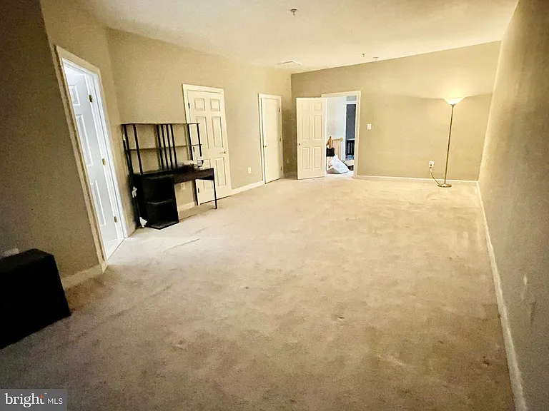 12402 Falconbridge Dr — Photo 6