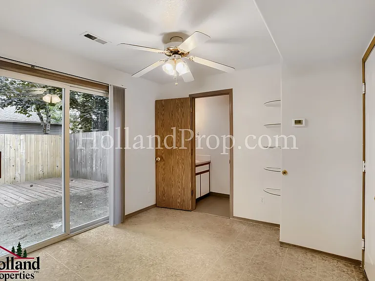 17229 SE Julie Pl — Photo 9