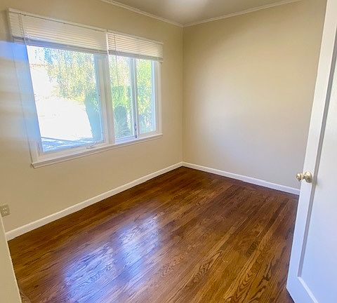 5th image of 820 Winchester Dr #11269789