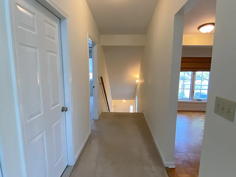 543 W Parkside Dr — Photo 23