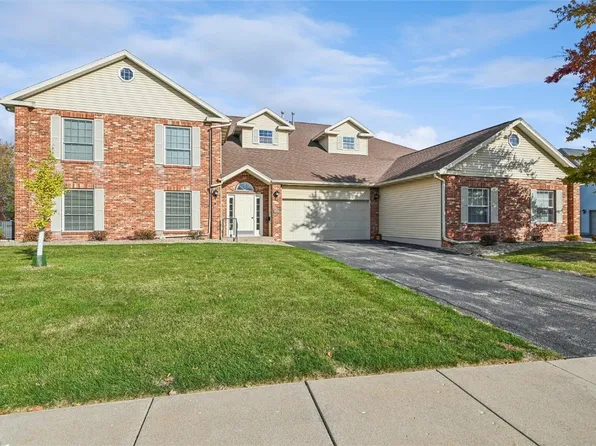 3240 Willowridge Rd Unit B, Marion, IA 52302