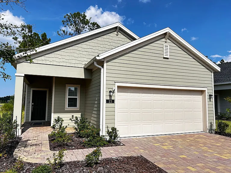 23 Lake Sinclair St — Photo 1