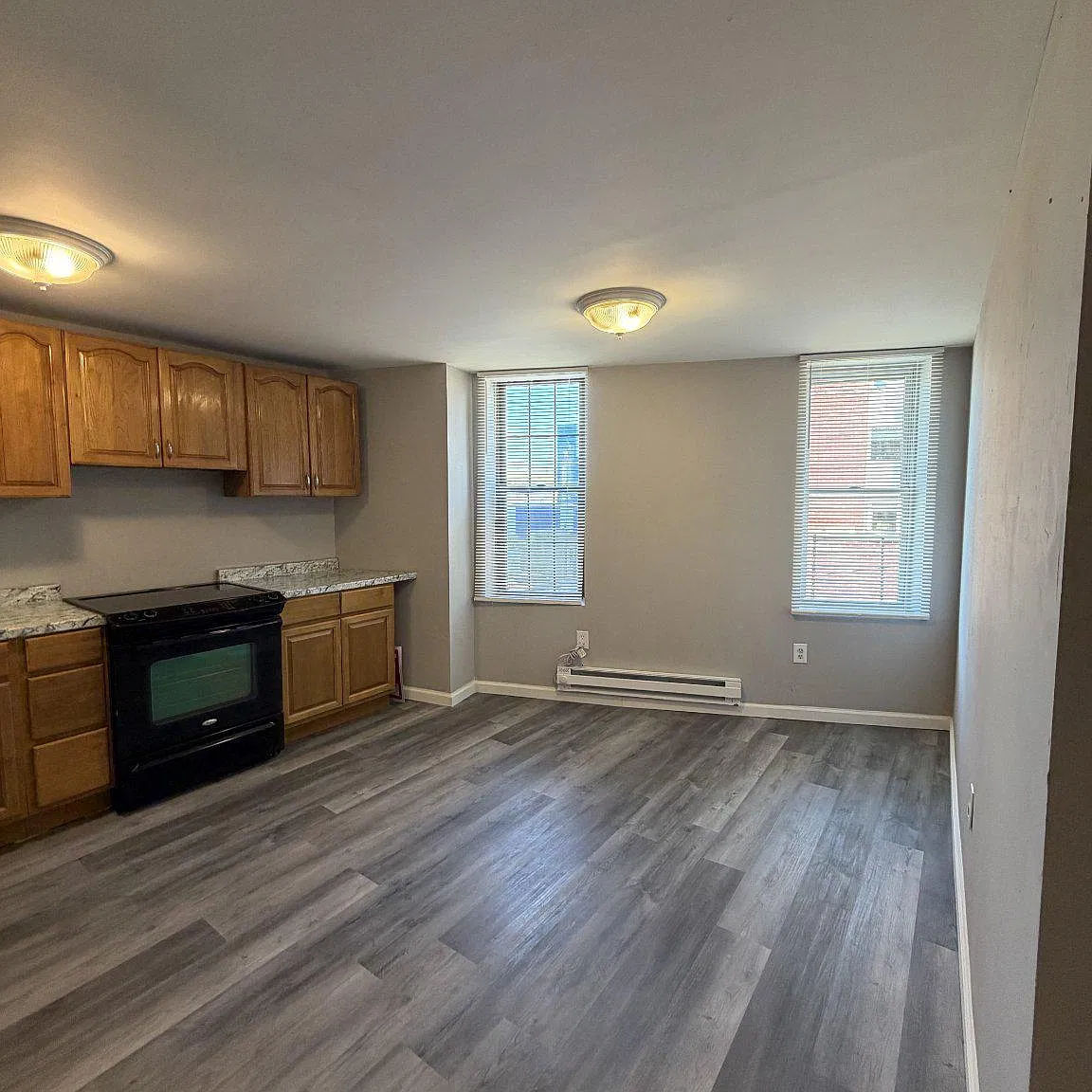 2 bed, 900 sqft, $1,500 — Photo 1