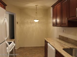 163 Cross Slope Ct UNIT D, Manalapan, NJ 07726