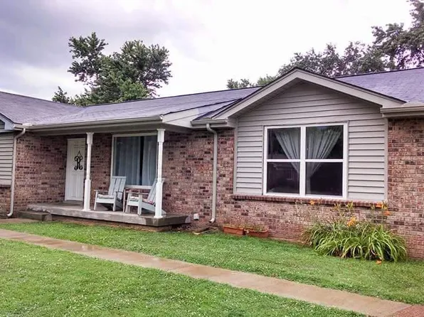 112 Grapevine Ct, Hendersonville, TN 37075