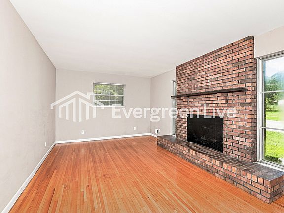 5th image of 933 8th Ave