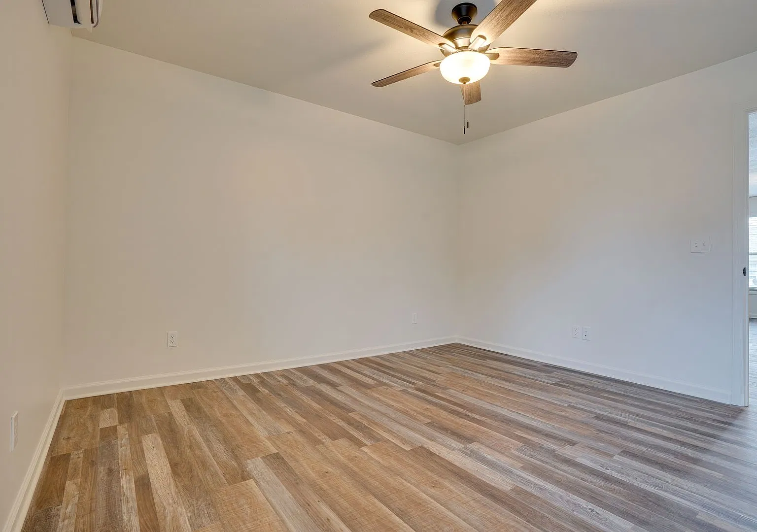 2207 Primitive Dr — Photo 3