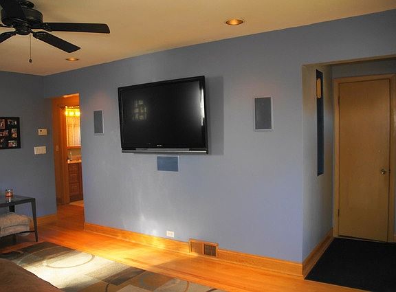 4th image of 5622 N Osage Ave