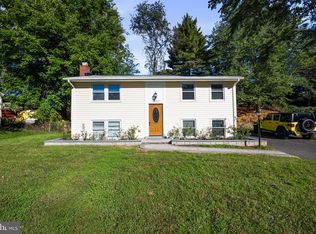 14217 Mapledale Ave, Woodbridge, VA 22193