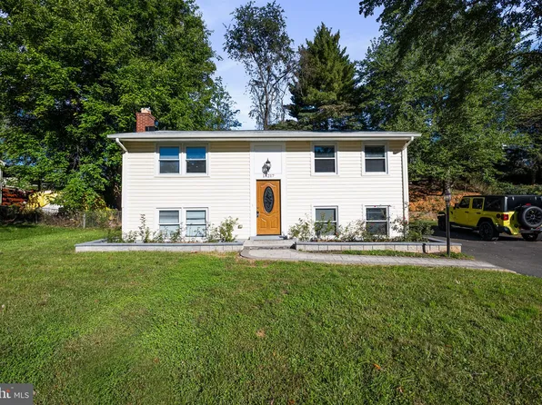 14217 Mapledale Ave, Woodbridge, VA 22193