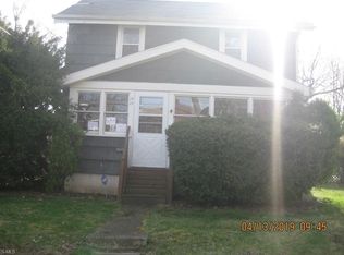 1015 Neptune Ave, Akron, OH 44301