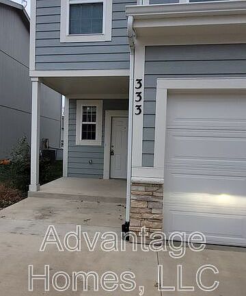 3rd image of 333 N 5th Ter