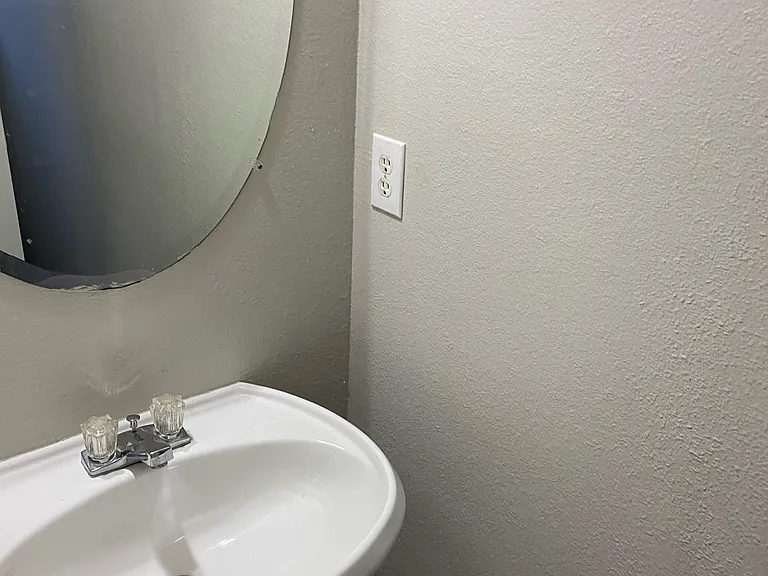 5057 Windsor Forrest Ln — Photo 11