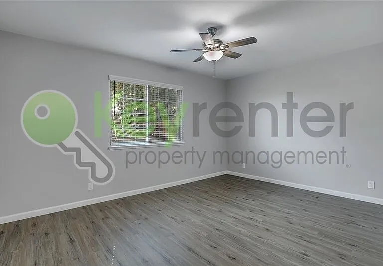 8256 Manhart Way — Photo 18