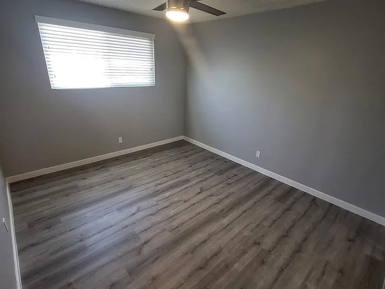 721 Venice Way — Photo 14