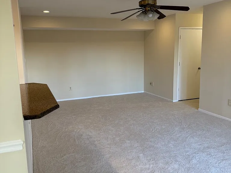 531 Florida Ave #104 — Photo 49