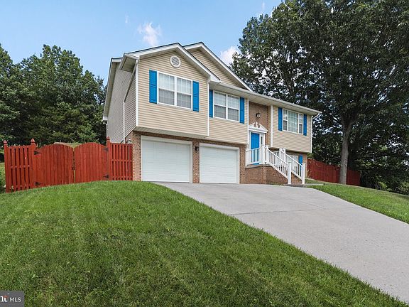 3rd image of 1212 S Fork Dr