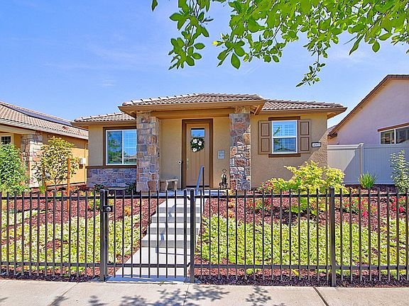 2nd image of 4001 Hovnanian Dr