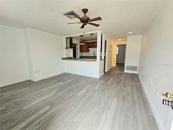 2nd image of 4915 Elkner St #4915