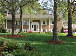 1996 Landover Dr, Clemmons, NC 27012