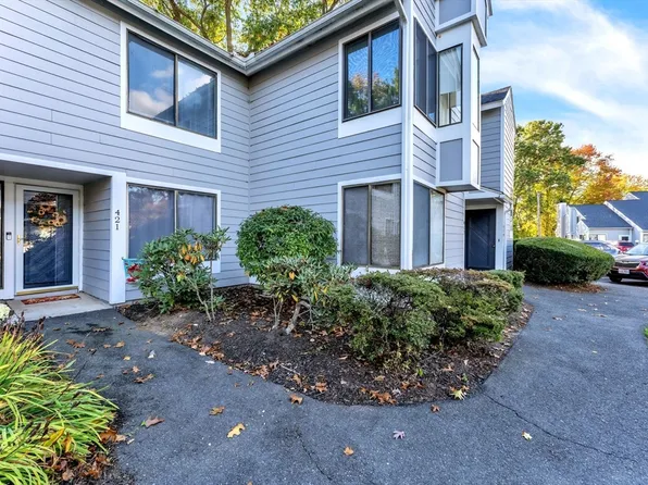 421 Nassau Dr #421, Springfield, MA 01129