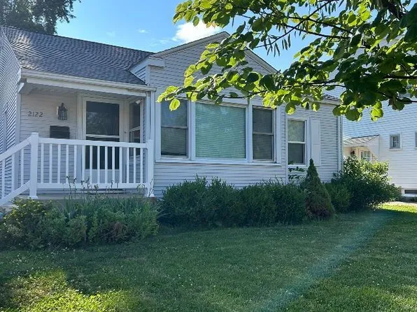 2122 N 21st St, Springfield, IL 62702