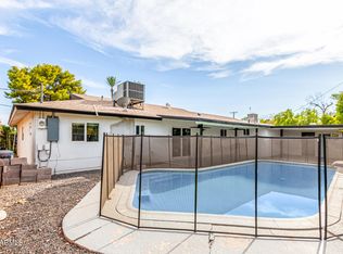 3336 E Earll Dr, Phoenix, AZ 85018