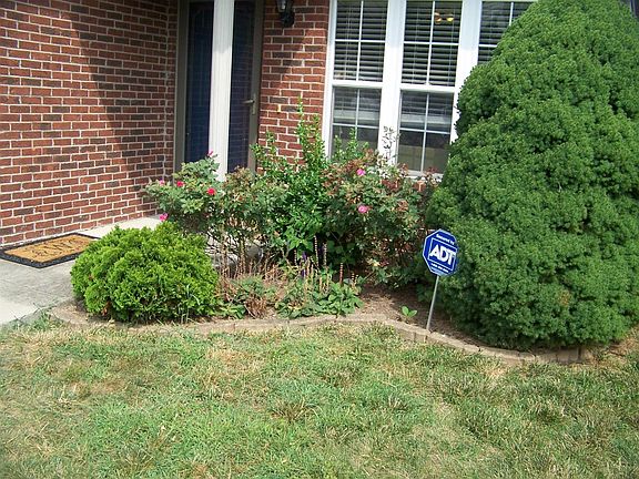 2nd image of 224 Baybrook Cir