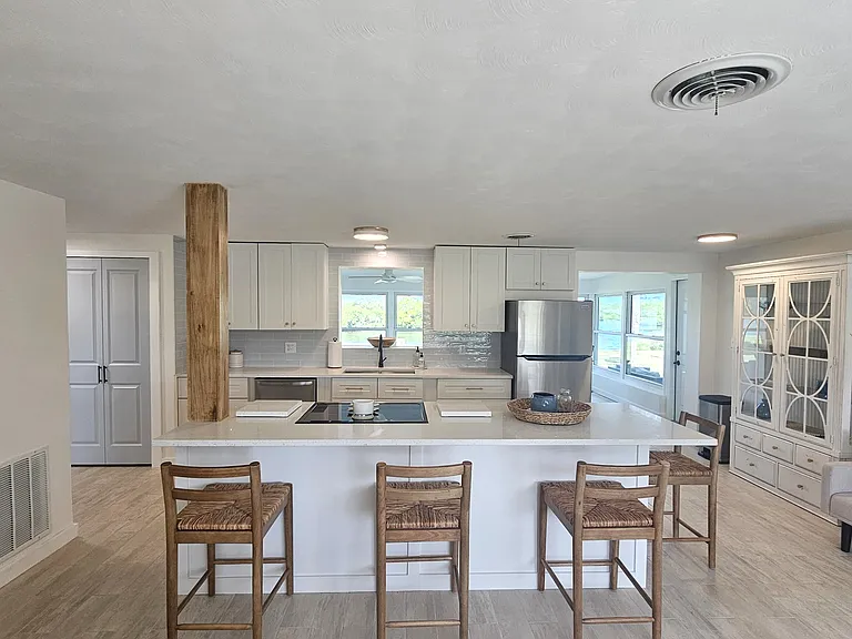 Open kitchen