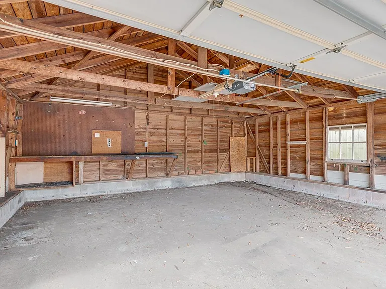 115 Cureton St — Photo 46