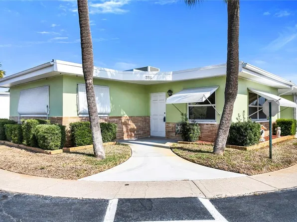 250 Rosery Rd NW APT 288, Largo, FL 33770