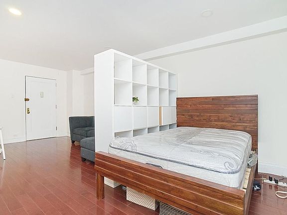 4th image of 205 E 78th St APT 2A