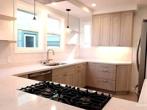 3rd image of 26 Cragmont Ave