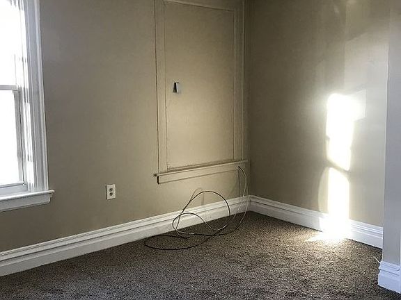 3rd image of 60 E Washington St APT 2W