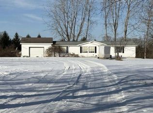 9882 W Drew Rd, Weidman, MI 48893