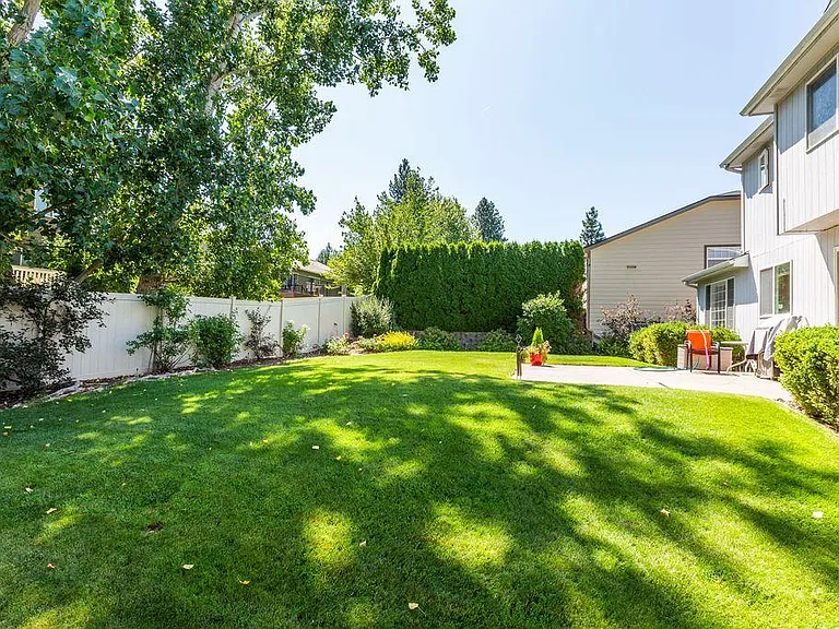 4115 S Greystone Ln — Photo 14