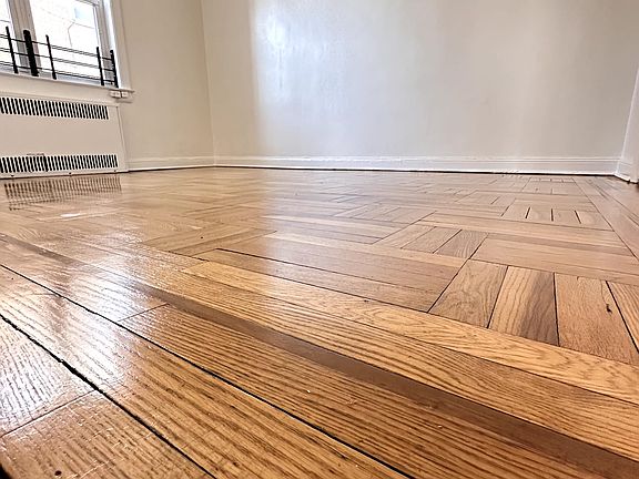 4th image of 1350 E 46th St #1