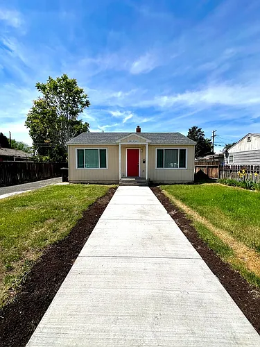 808 S 1st Ave Photo 1