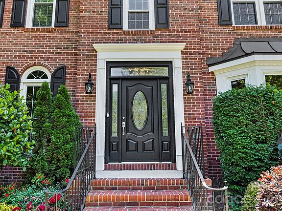 2nd image of 7618 Wingmont Dr
